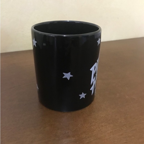 Planet Hollywood Vancouver 1991 Black and Silver Ceramic Mug, 90s Movies - Picture 4 of 8